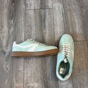 DV by Dolce Vita Light Green Sneakers